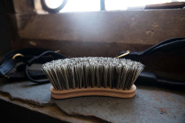 Banana Medium Brush